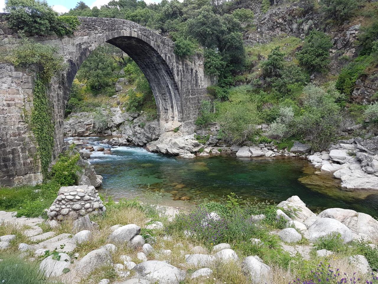 La Cochera Madrigal de la Vera Esterno foto