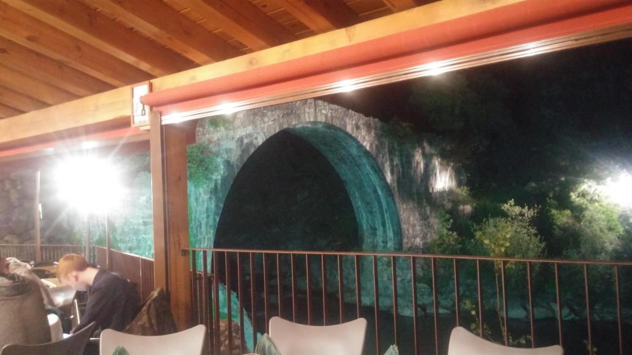 La Cochera Madrigal de la Vera Esterno foto